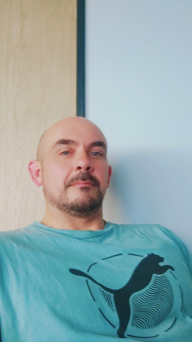Profil de Saufiane, 22 ans, Gay club à Zell LU (Lucerne)