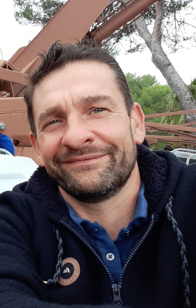 Profil de Ziyed, 27 ans, Gay club à Winikon (Lucerne)