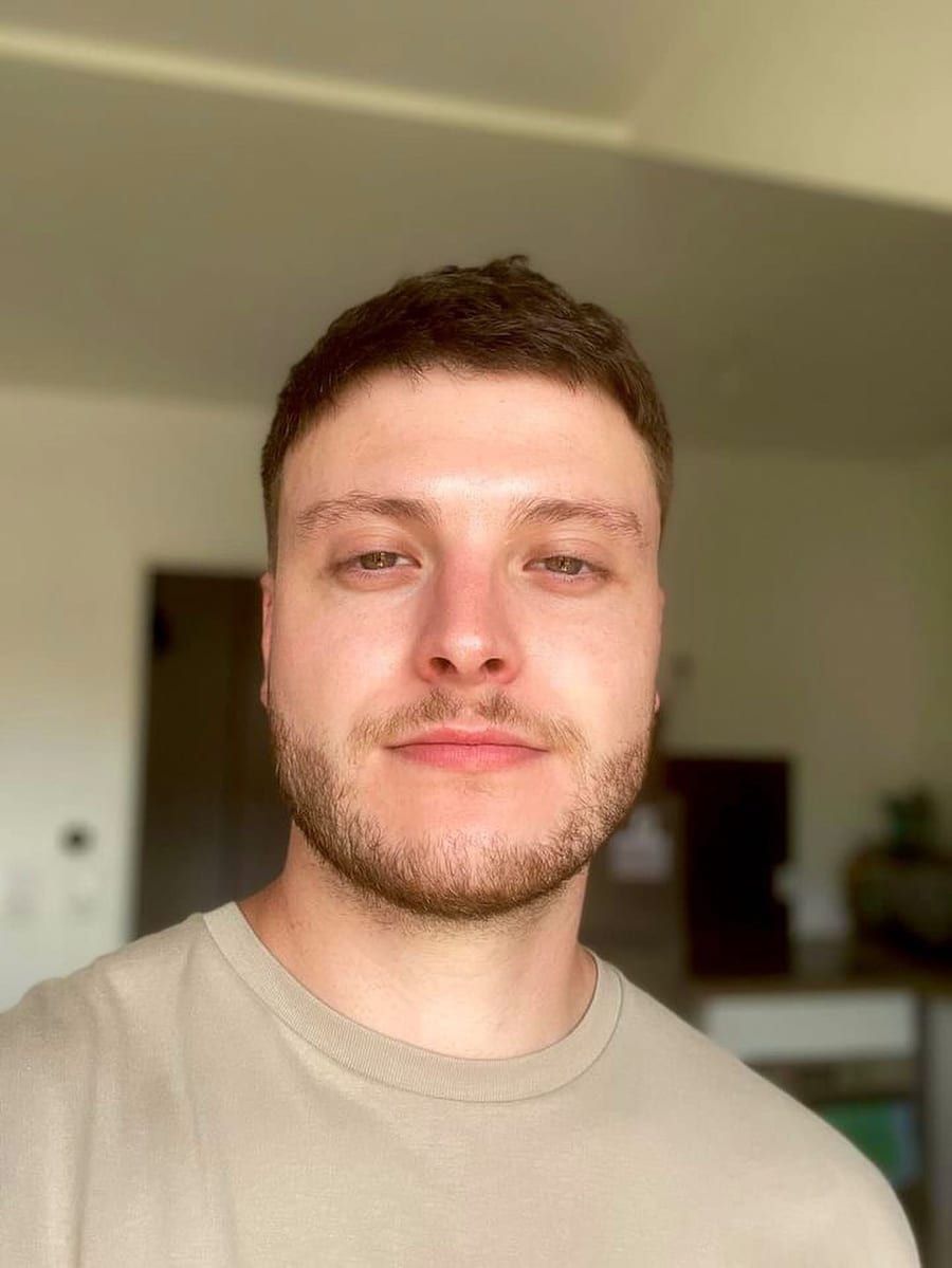 Nicolai - Gay club à Morges Profil de Nicolai, 22 ans, Gay club à Morges (Vaud)