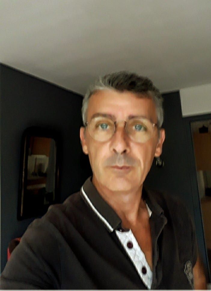 Jordi - Gay club à Vermes Profil de Jordi, 32 ans, Gay club à Vermes (Jura)