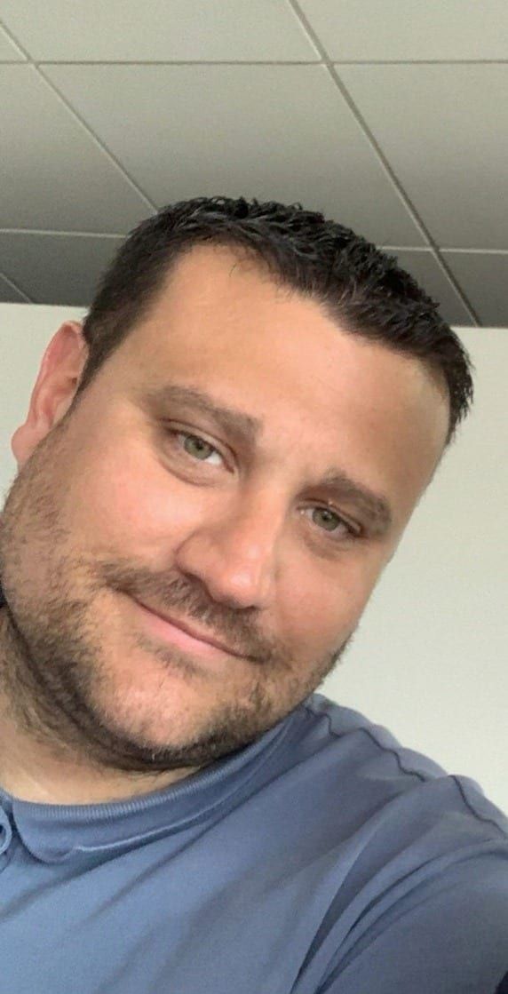 Profil de Rywan, 30 ans, Gay club à Villard-sur-Chamby (Vaud)