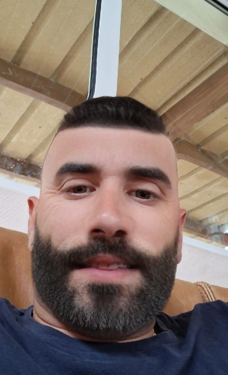 Profil de Smith, 38 ans, Gay club à Yvorne (Vaud)