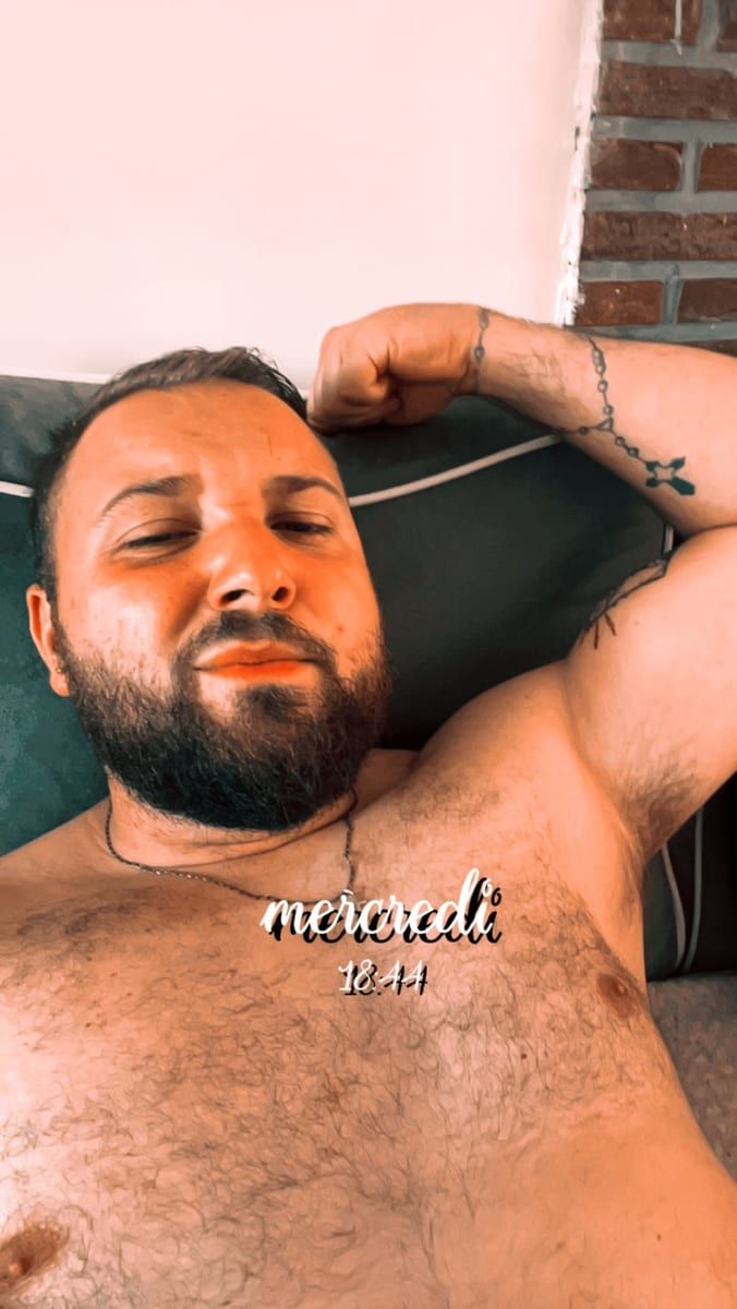 Girel - Gay club à Zunzgen Profil de Girel, 39 ans, Gay club à Zunzgen (Bâle-Campagne)