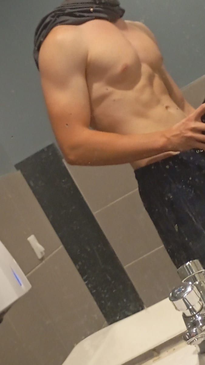 Profil de Sani, 27 ans, Gay club à Zimmerwald (Berne)
