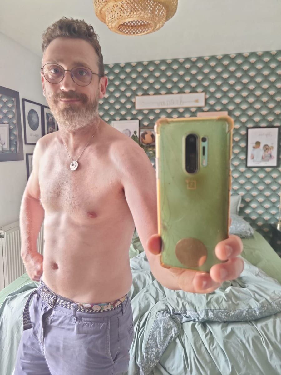 Profil de Darris, 26 ans, Gay club à Hedingen (Zurich)