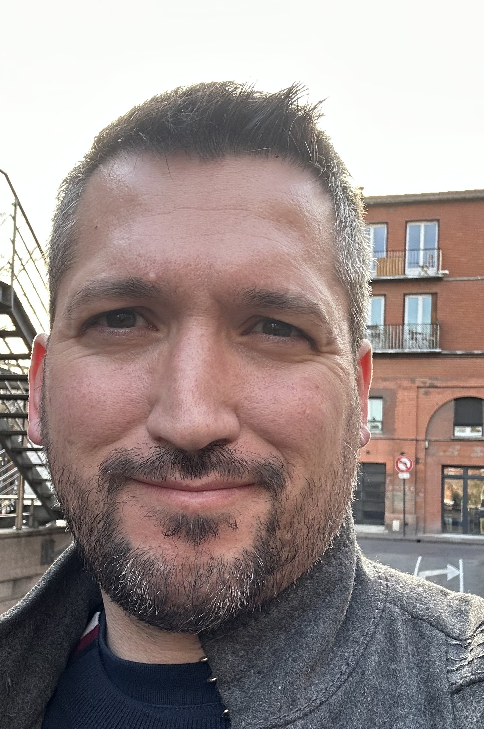 Profil de Isnel, 44 ans, Gay club à Savigny (Vaud)