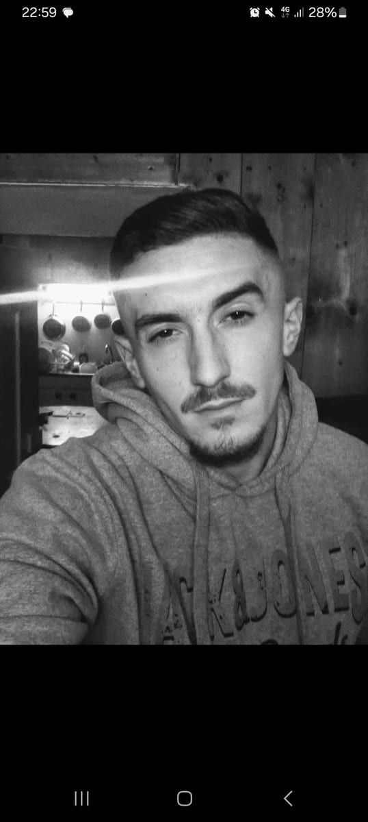 Profil de Natale, 29 ans, Gay club à Rengg (Lucerne)