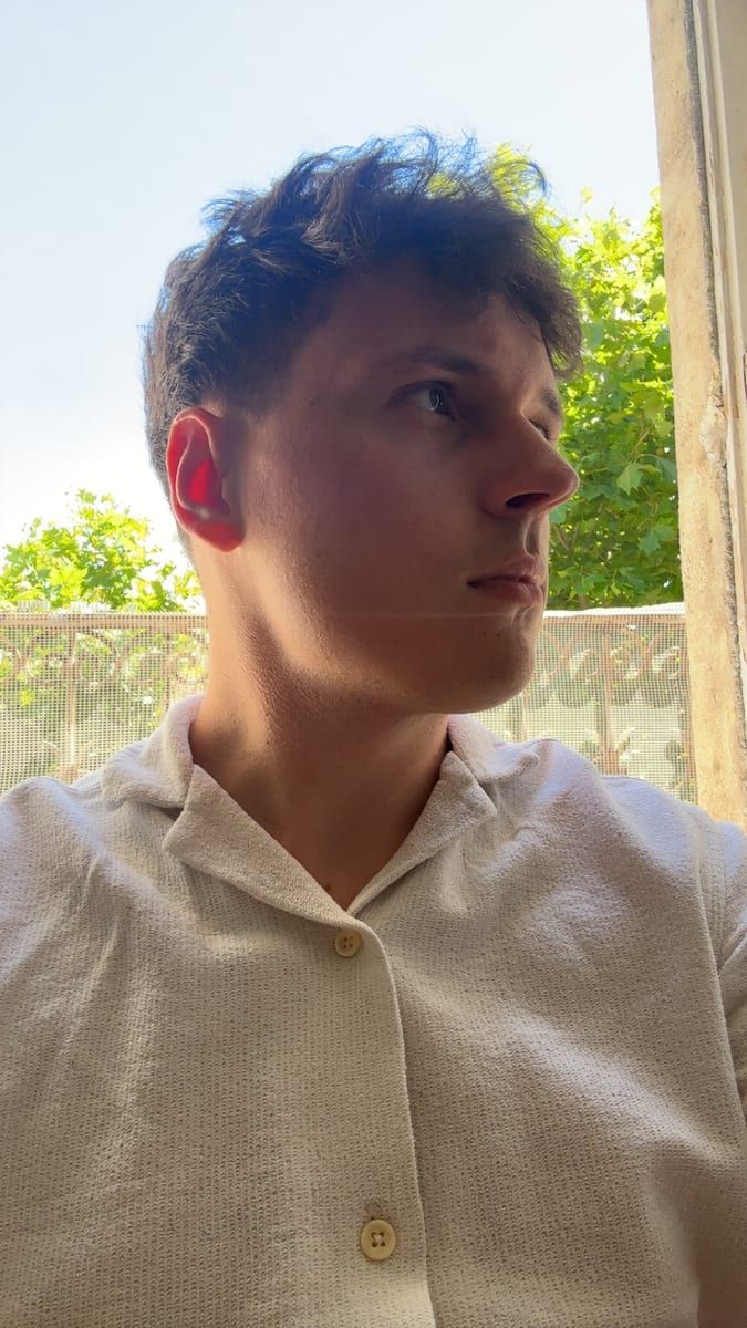 Profil de Corneille, 24 ans, Gay club à Salavaux (Vaud)