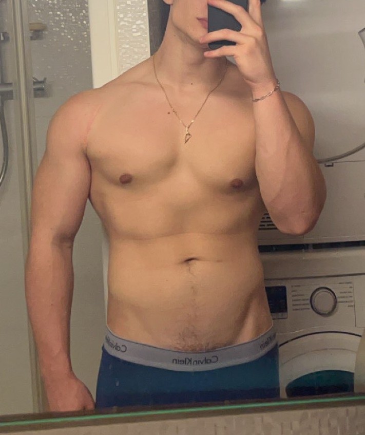 Profil de Parfait, 27 ans, Gay club à Couvet (Vaud)
