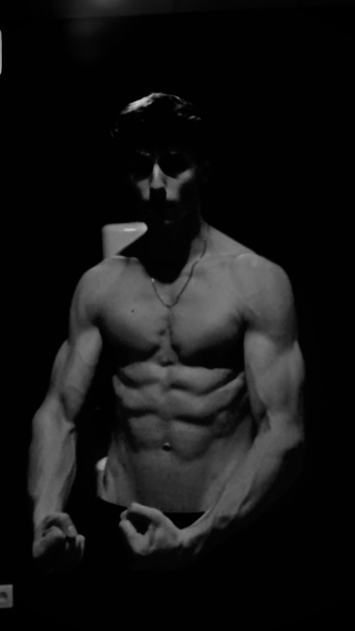 Profil de Dgino, 24 ans, Gay club à Wauwil (Lucerne)