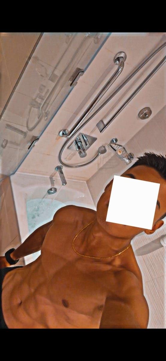 Profil de Exupere, 41 ans, Gay club à Alpnachstad (Obwald)