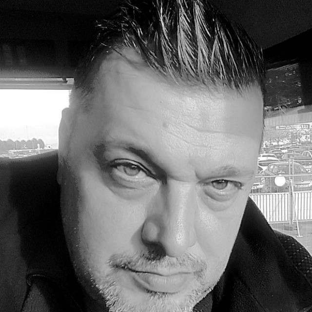 Profil de Abdelmalek, 25 ans, Gay club à Unterägeri (Zoug)