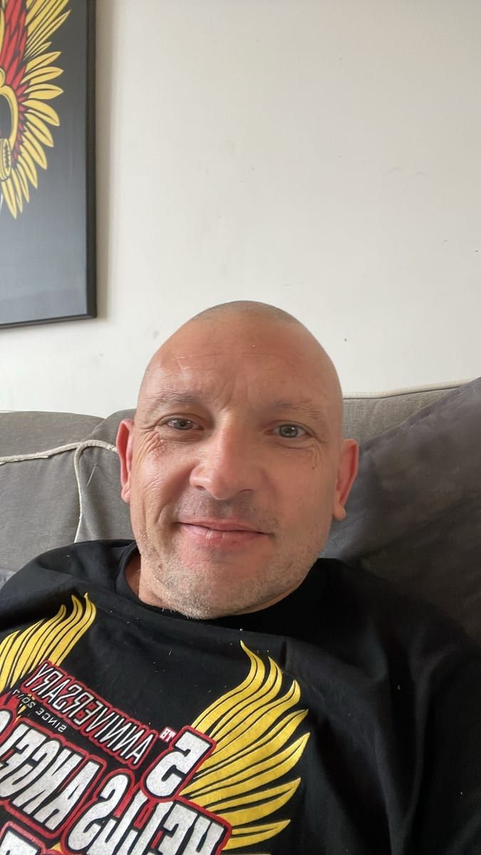 Profil de Fridolin, 43 ans, Gay club à Essert-sous-Champvent (Vaud)