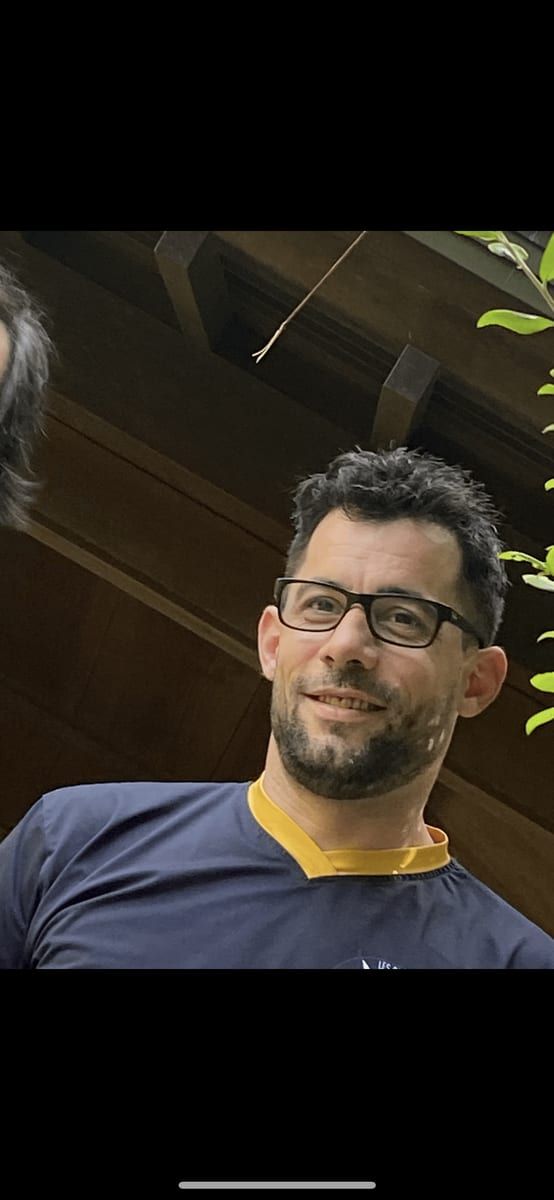 Profil de Neis, 26 ans, Gay club à Pilatus Kulm (Obwald)
