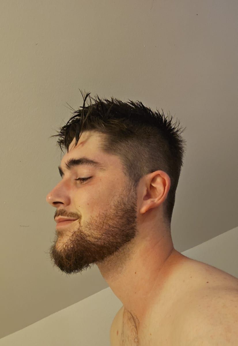 Profil de Iouri, 40 ans, Gay club à Jonen (Argovie)
