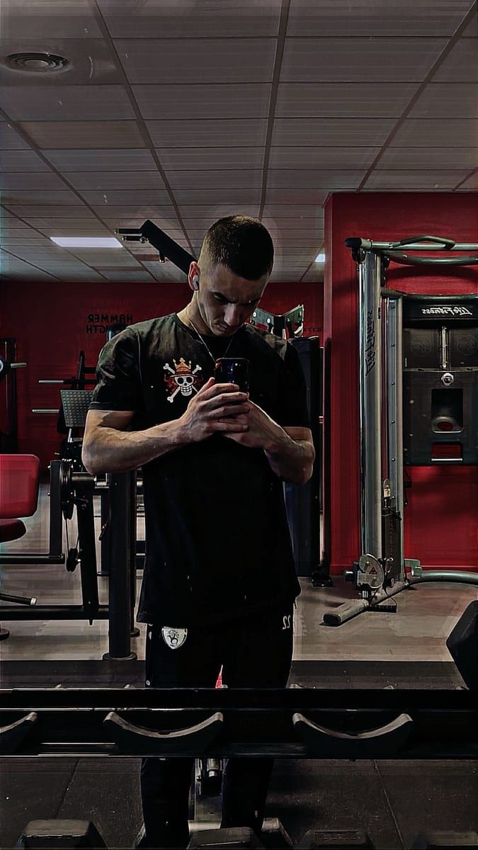 Liem - Gay club à Chenaux Profil de Liem, 31 ans, Gay club à Chenaux (Vaud)
