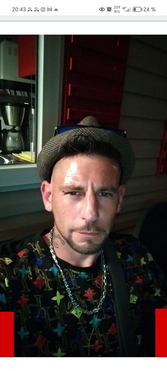 Profil de Alp, 31 ans, Gay club à Zwischenflüh (Berne)