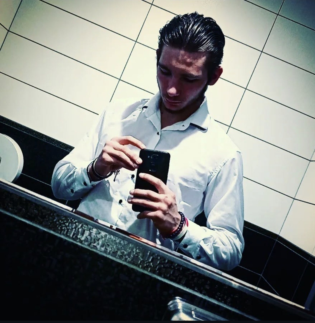 Profil de Adeodat, 40 ans, Gay club à Wittenwil (Thurgovie)