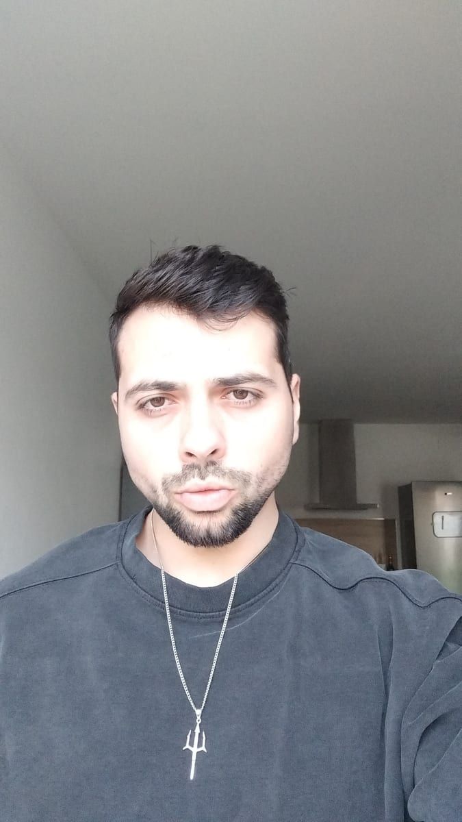 Profil de Adamo, 35 ans, Gay club à Kägiswil (Obwald)
