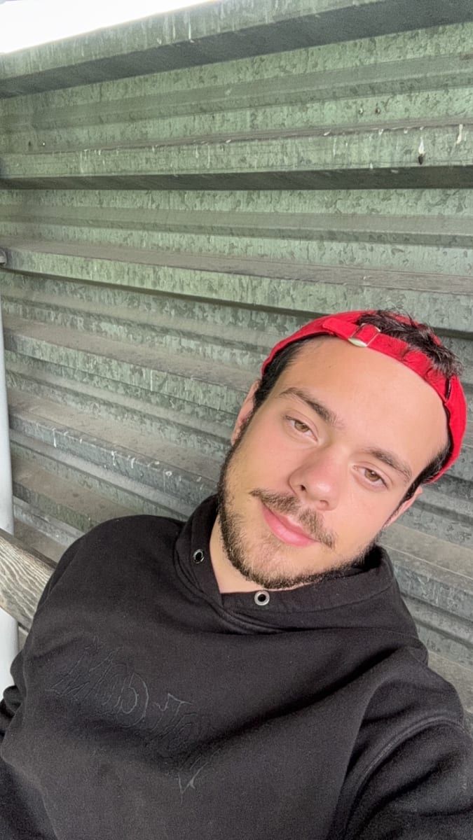 Profil de Saifeddine, 40 ans, Gay club à Wiler (Lötschen) (Valais)