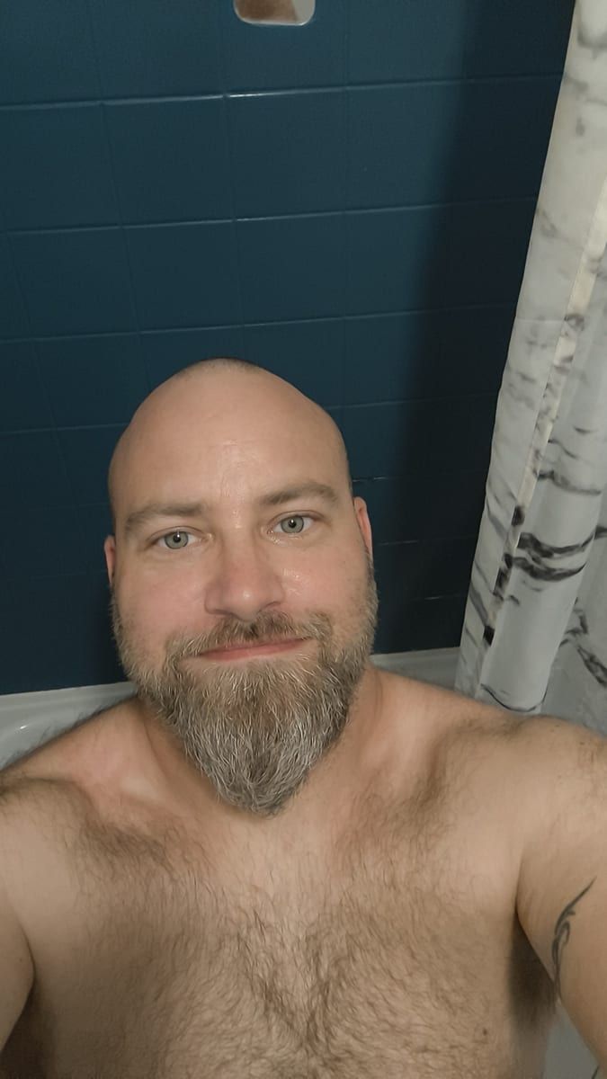 Profil de Yanael, 38 ans, Gay club à Rigi Kaltbad (Lucerne)