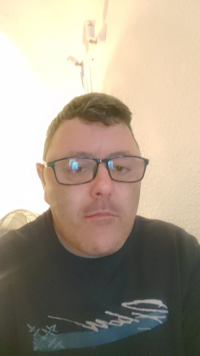 Profil de Mohamed-salim, 24 ans, Gay club à Doppleschwand (Lucerne)
