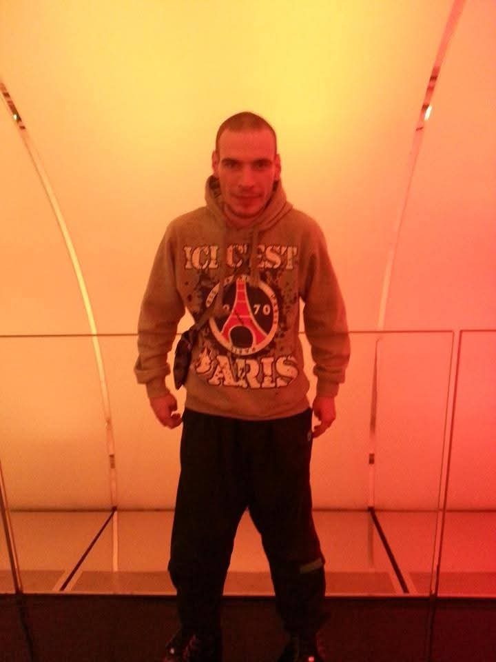 Profil de Ayyoub, 22 ans, Gay club à Wiler (Lötschen) (Valais)