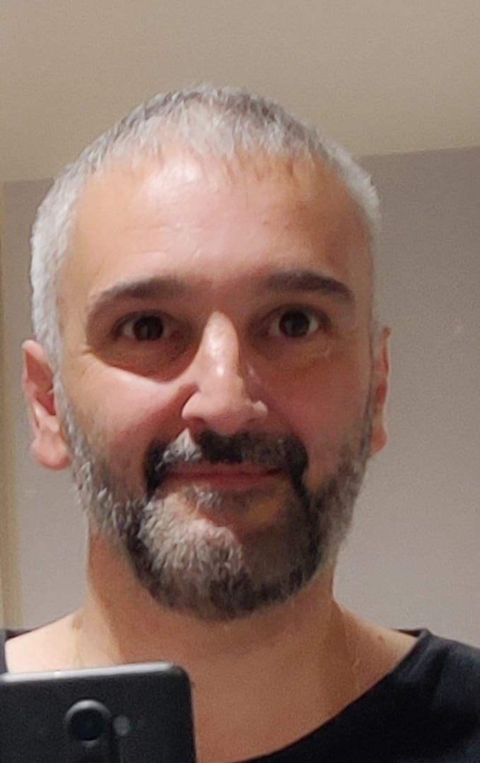 Profil de Gines, 37 ans, Gay club à Vaux-sur-Morges (Vaud)