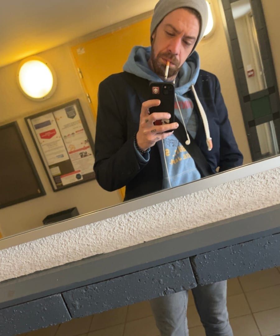 Uros - Gay club à La Conversion Profil de Uros, 30 ans, Gay club à La Conversion (Vaud)
