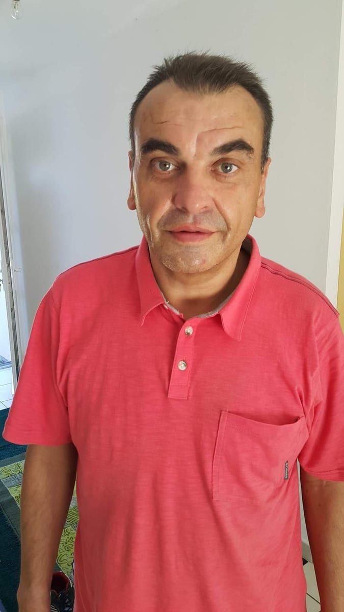 Oswald - Gay club à Zillis Profil de Oswald, 44 ans, Gay club à Zillis (Grisons)