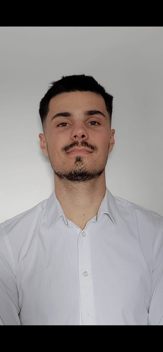 Profil de Lyad, 30 ans, Gay club à Zimmerwald (Berne)