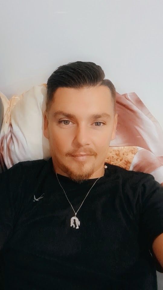 Profil de Florimont, 27 ans, Gay club à Fribourg (Fribourg)
