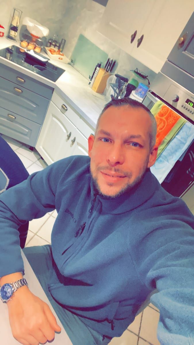 Profil de Aswin, 36 ans, Gay club à Villars-le-Comte (Vaud)